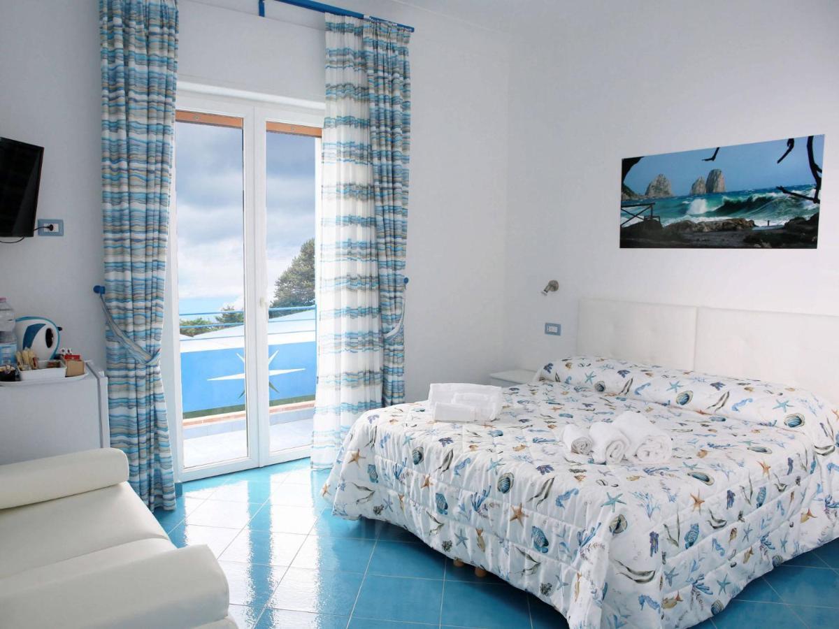 Couette-café Caprionda Capri